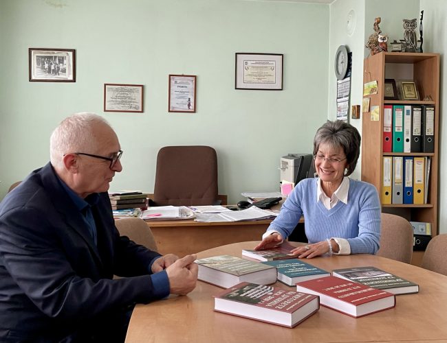 Книги на краеведа Иван Хаджийски влязоха във фонда на Регионалната библиотека в Кюстендил