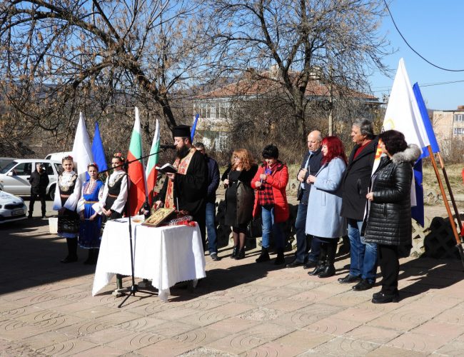 Започва подмяна на водопровода в бобовдолския кв. „Миньор“