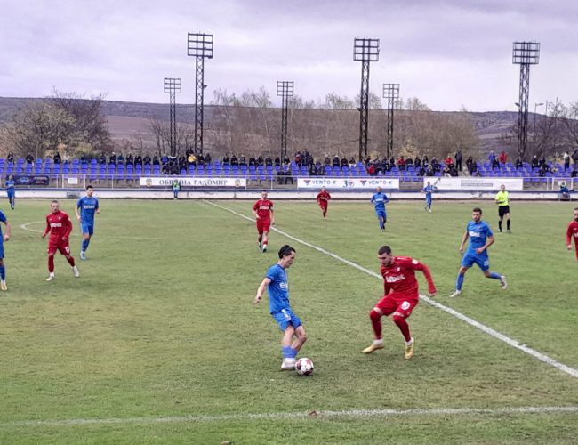 Марек играе първата си контрола на „Шмиргело“